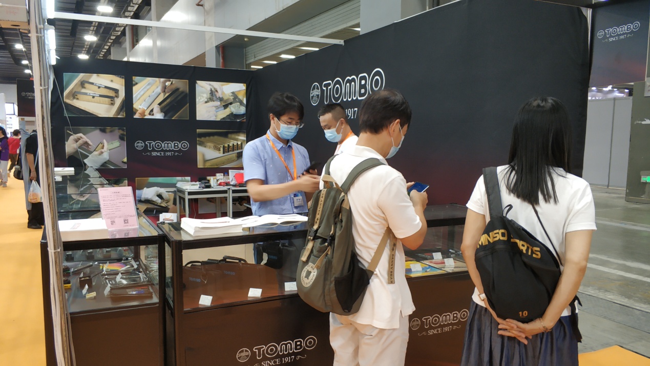 通寶口琴火爆亮相2020廣州國(guó)際樂器展